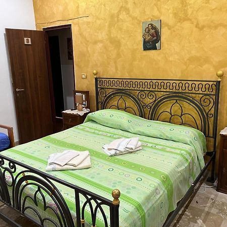 לינה וארוחת בוקר פיצו Bed & Breakfast Casa Galeano מראה חיצוני תמונה